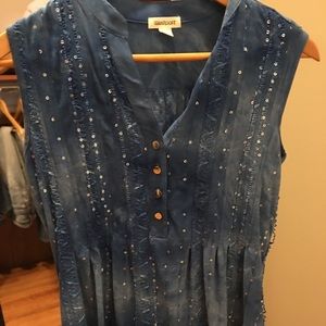 New Westport sleeveless blouse v neck